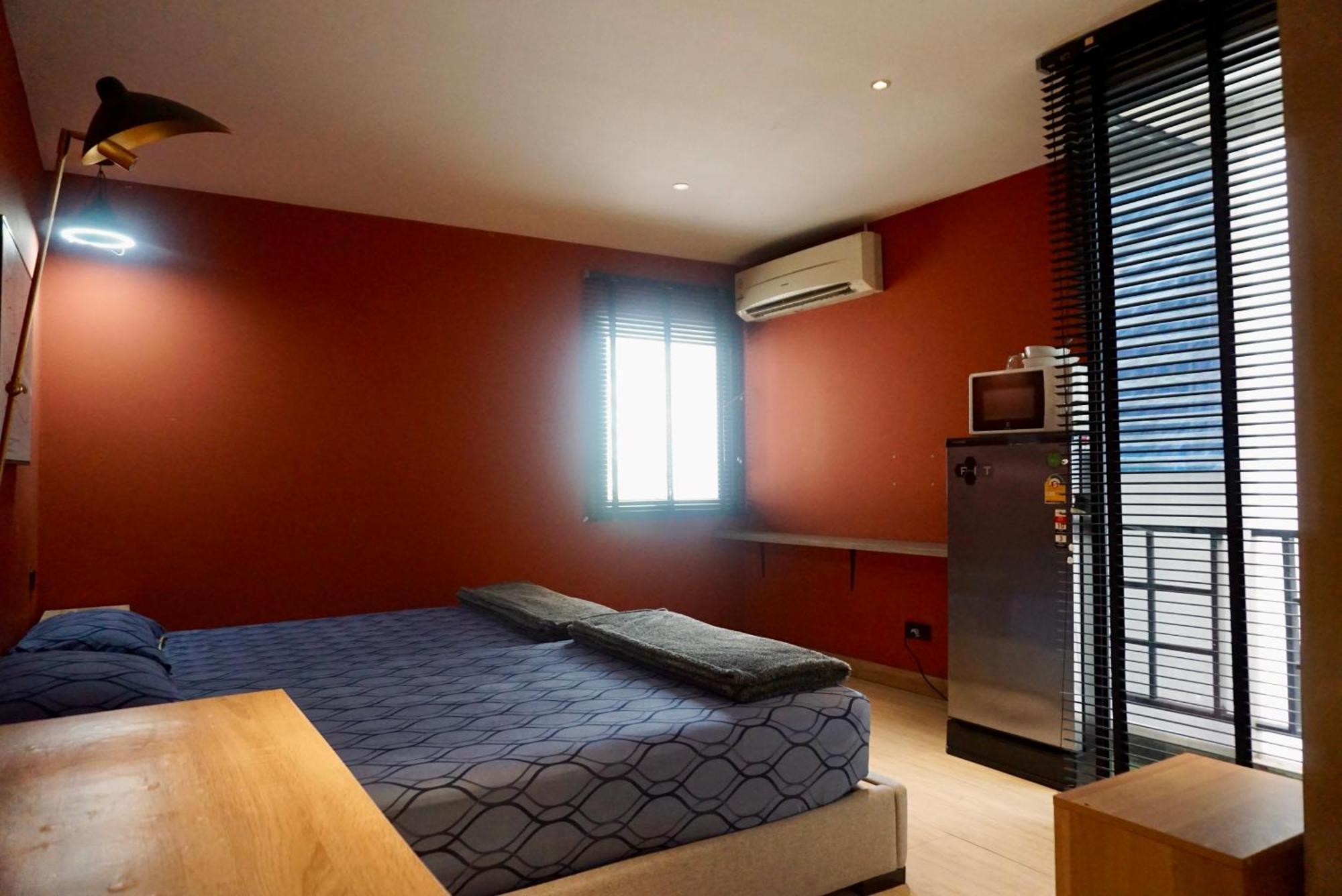Silom Soi 3 Hash Apartment Hip And Funky With Rooftop View Bangkok Exteriör bild