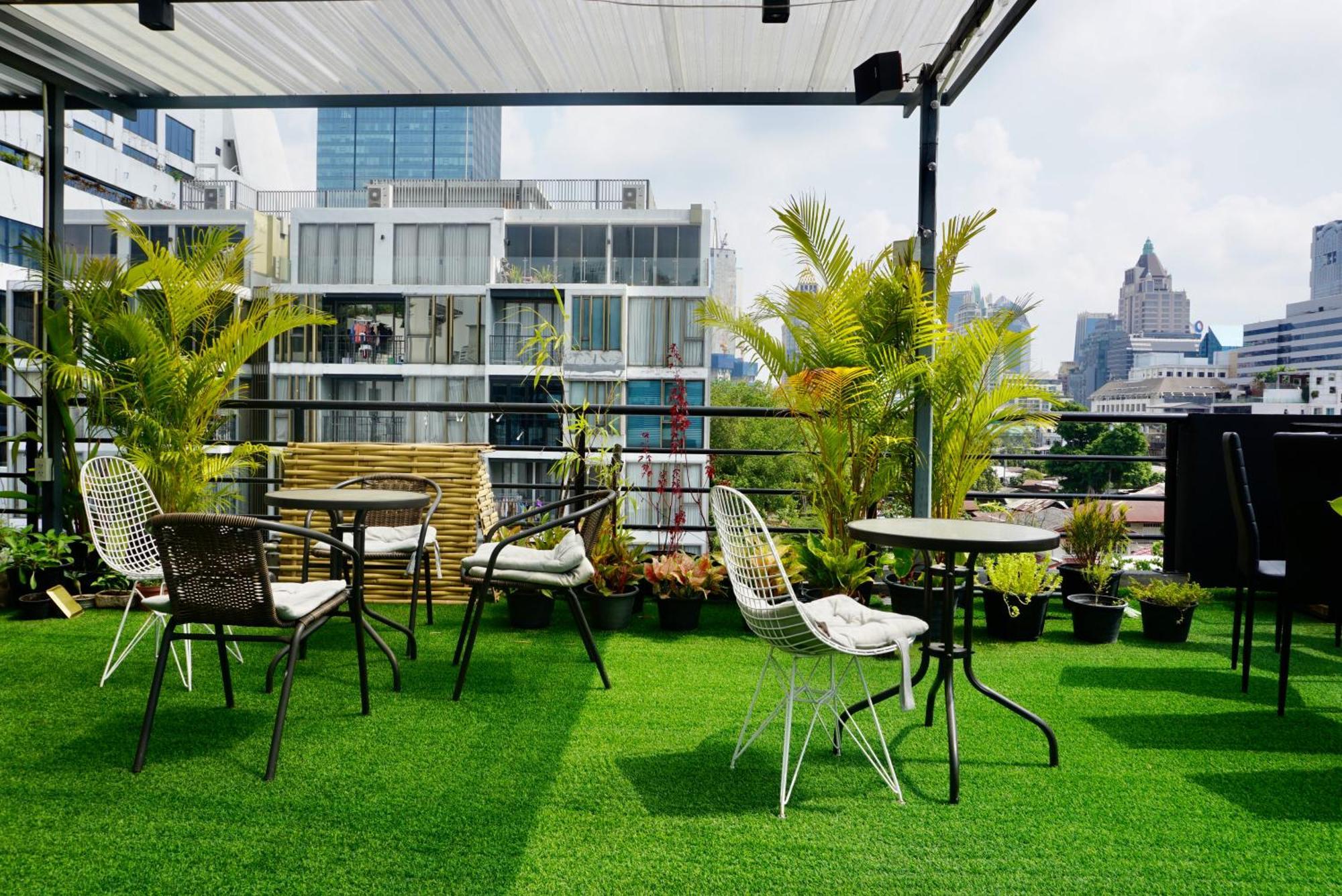 Silom Soi 3 Hash Apartment Hip And Funky With Rooftop View Bangkok Exteriör bild